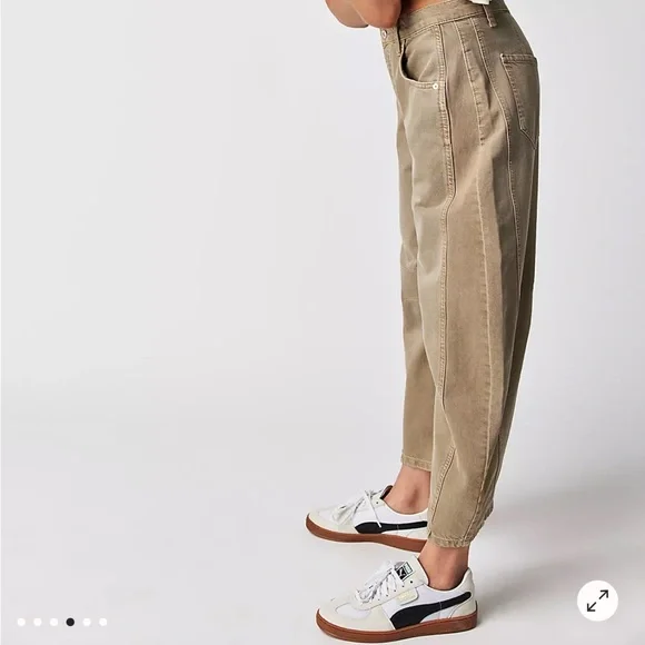 Free People Barrel Jeans- Taupe - Picture 2 of 3